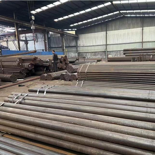 小口徑（jìng）無縫鋼管   廠家現（xiàn）貨