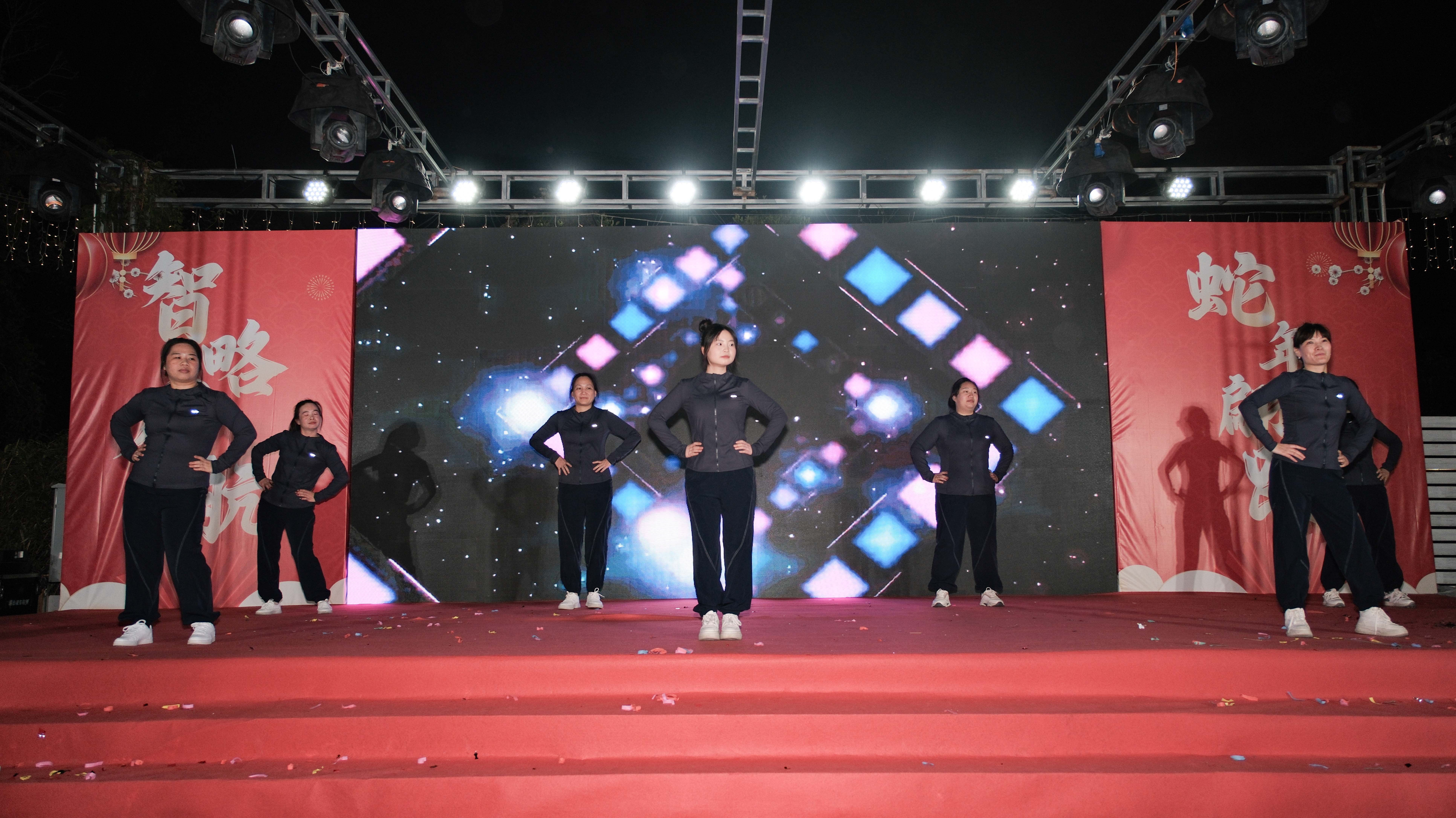 天堂影院科技2024年(nián)年會(huì)圓滿落幕:感恩同行,共創環(huán)保新未來,乘風破浪,夢想起航(圖10)